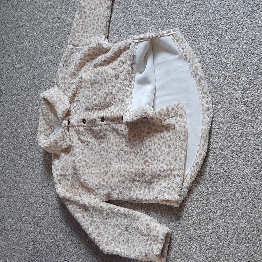 New Printed Sherpa Button-Front Jacket. - image 7